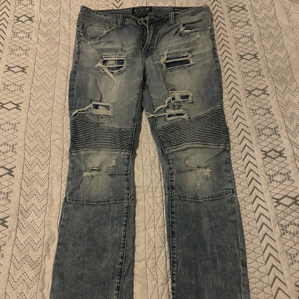 Buckle salvage supply Co jeans